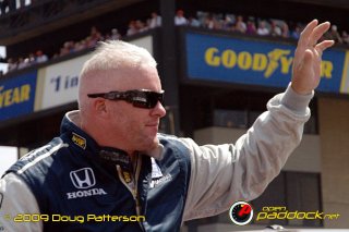 op-ics-paultracy-salutes-crowd